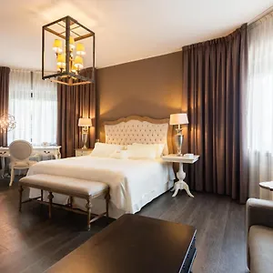 Hotel Like Boutique, Azzano San Paolo